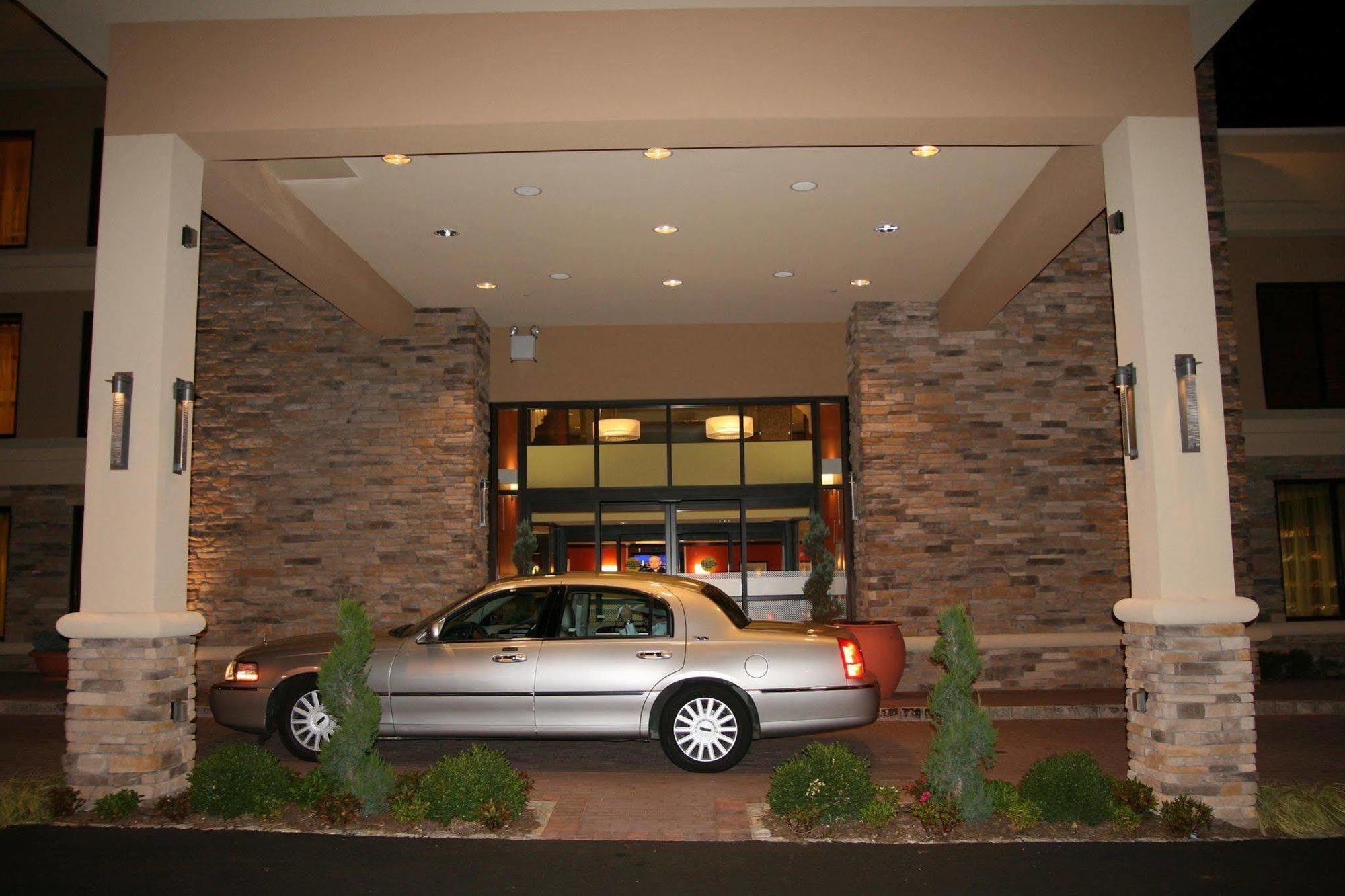 Hampton Inn Jericho - Westbury 외부 사진