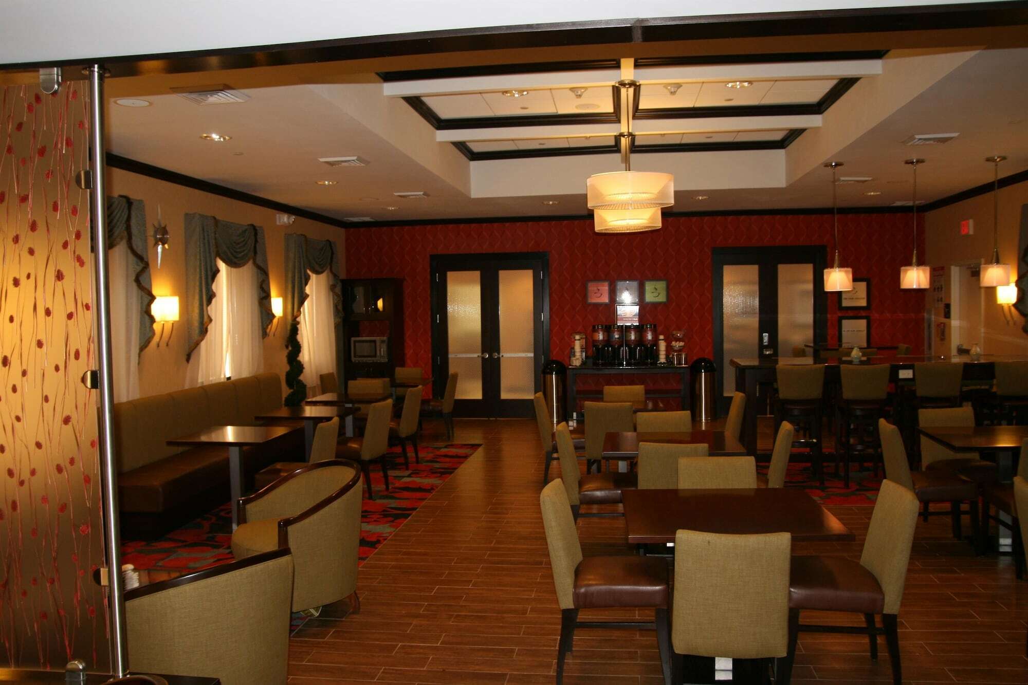 Hampton Inn Jericho - Westbury 레스토랑 사진
