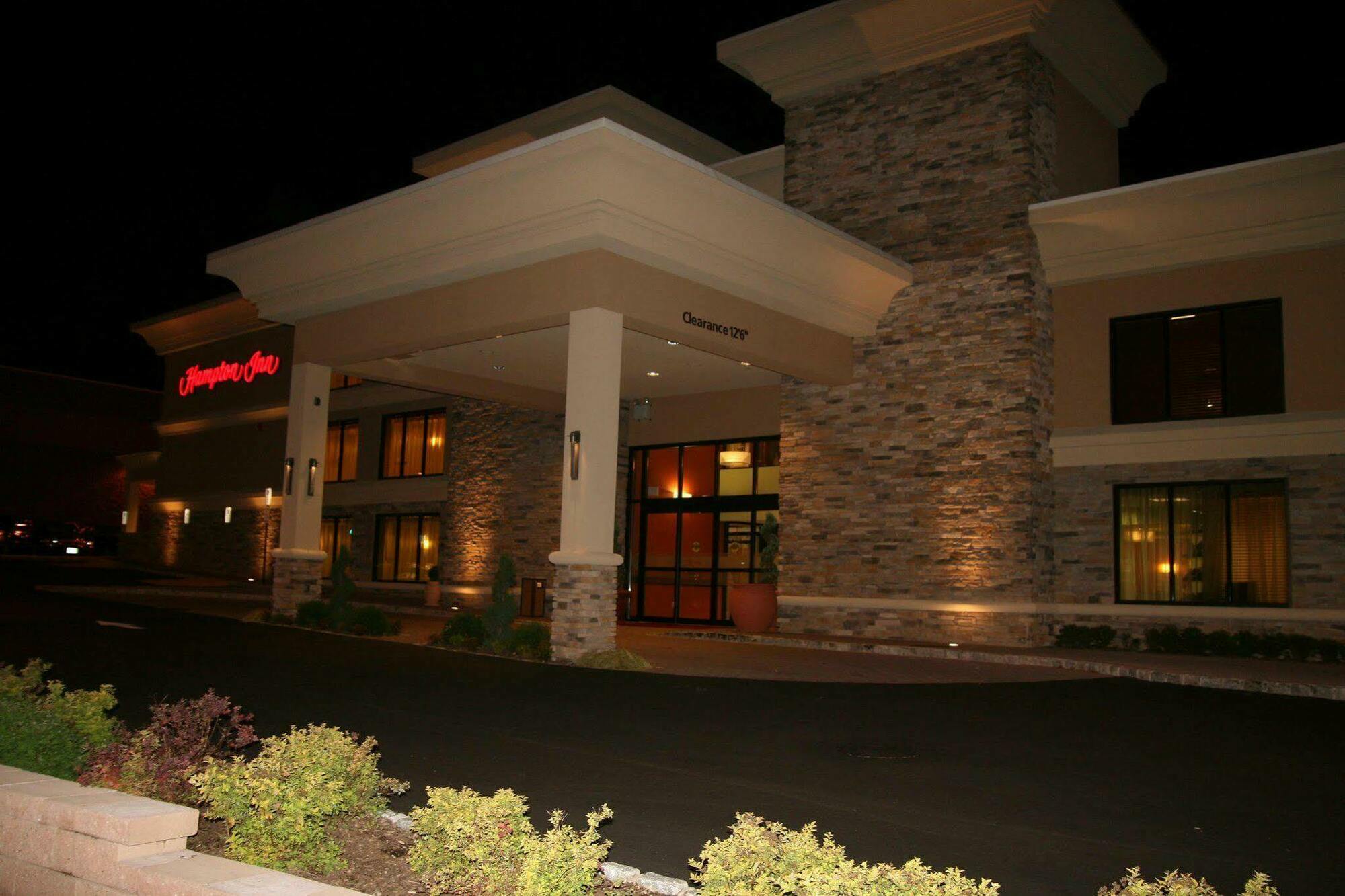 Hampton Inn Jericho - Westbury 외부 사진